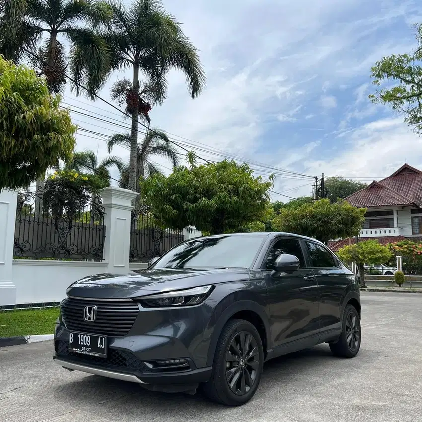 Honda hrv se cvt 2022 (dp 30 jt)