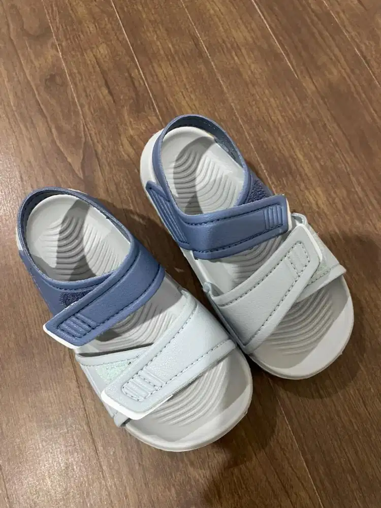 Sendal Karet Anak Ukuran 23 Baru