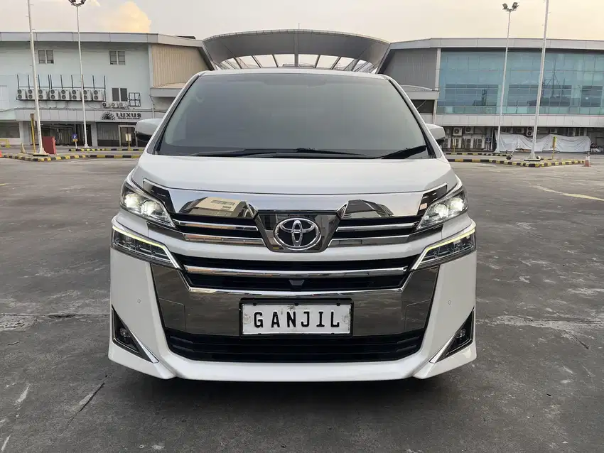 Toyota Vellfire 2018 Putih facelife low km