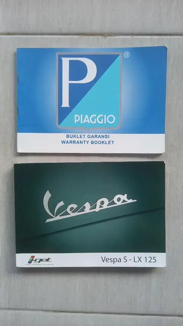Buku pedoman dan buku garansi VESPA S & LX 125 i-get