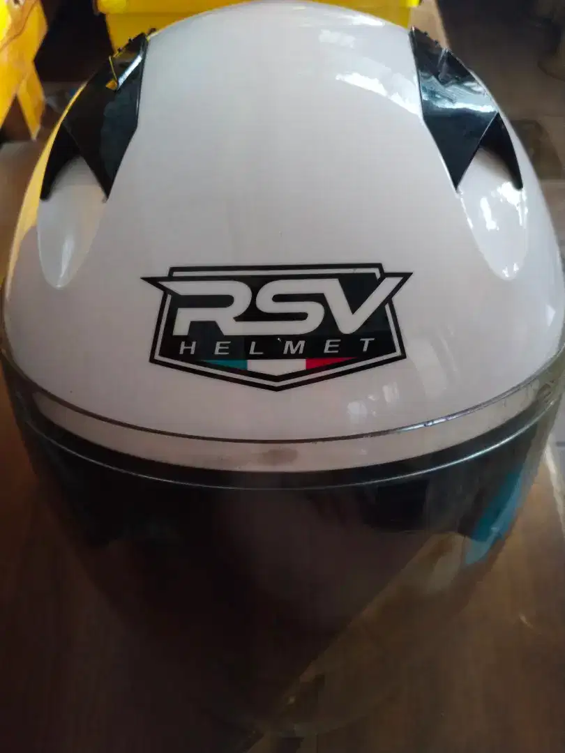 Helm Rvs putih glosy