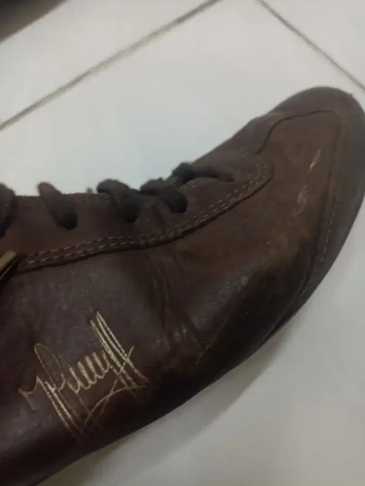 Sepatu bill up 43 Cruyff