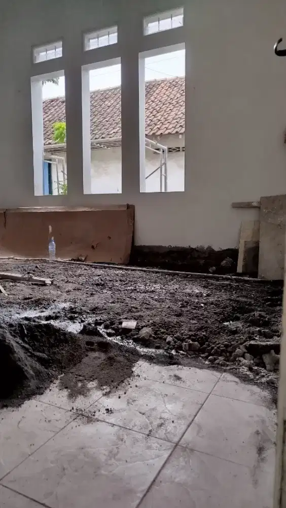 Jasa tukang bangunan harian dan borongan