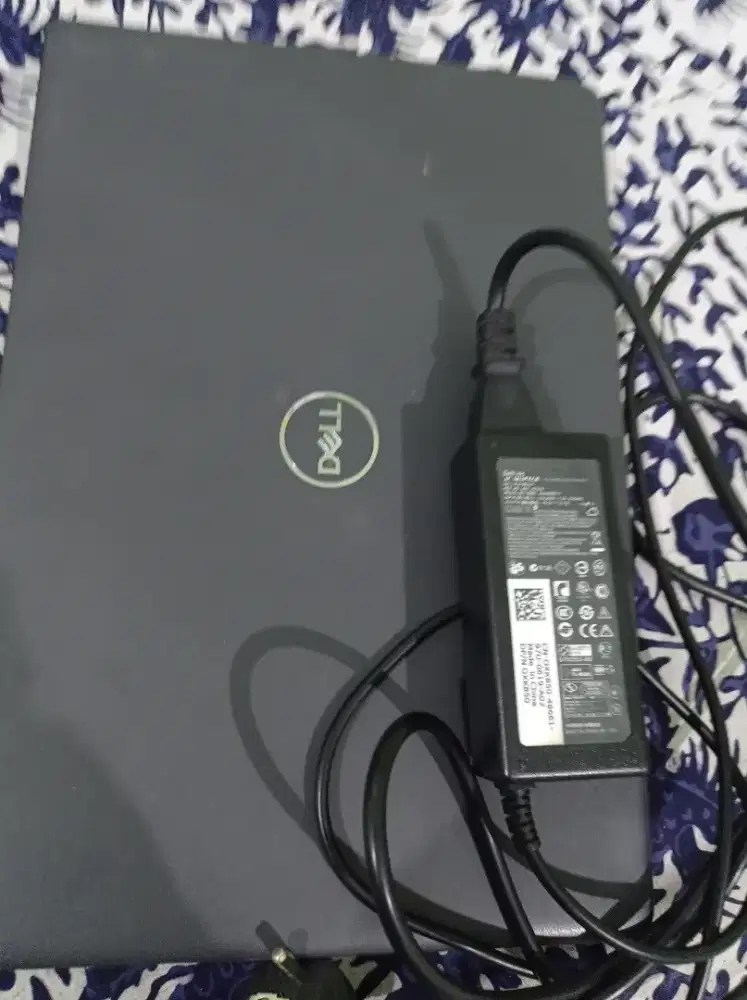Laptop Dell masih bagus banget