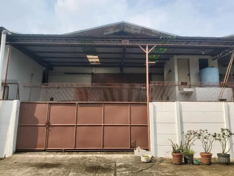 Gudang Dalam Komplek Daan Mogot Cengkareng