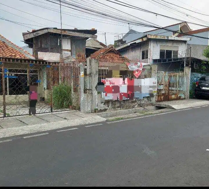 Dijual Cepat Rumah Lama Butuh Renovasi dekat Stasiun Pasar Senen