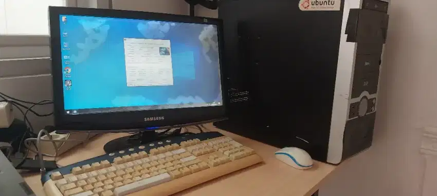 Komputer C2D + Monitor 19 inch