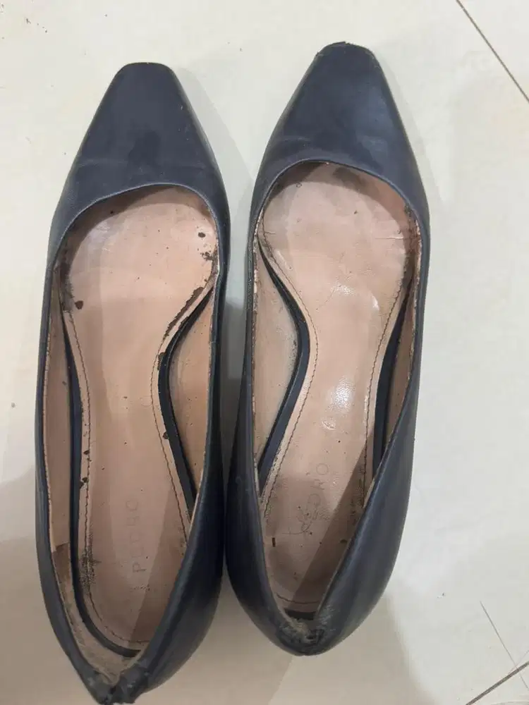 Sepatu bekas wanita heel