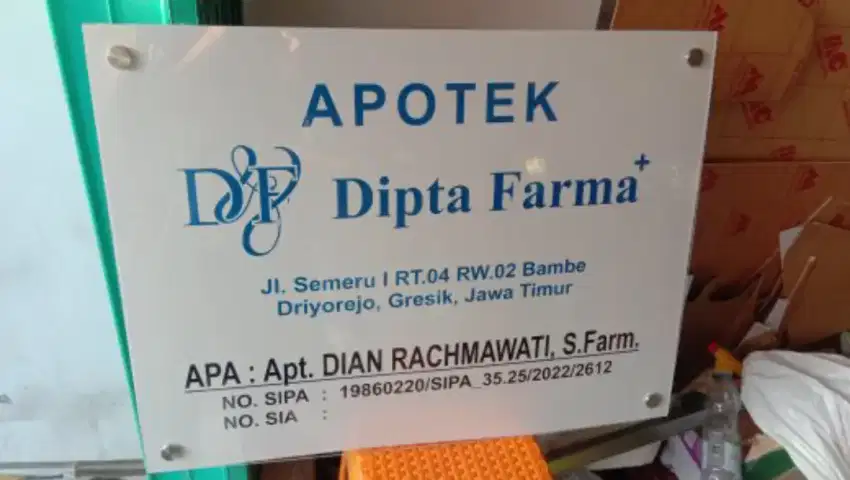 Pusat papan nama , neon box , latter timbul , dll.