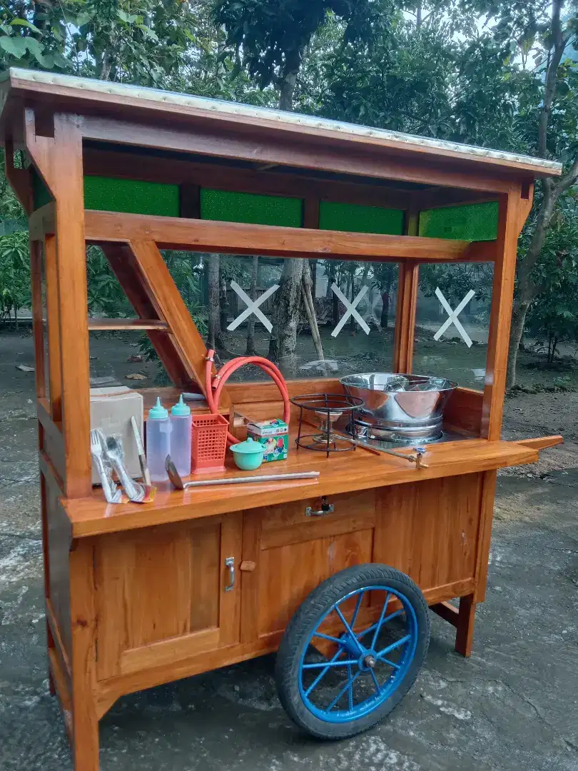 Gerobak Soto Lamongan komplit