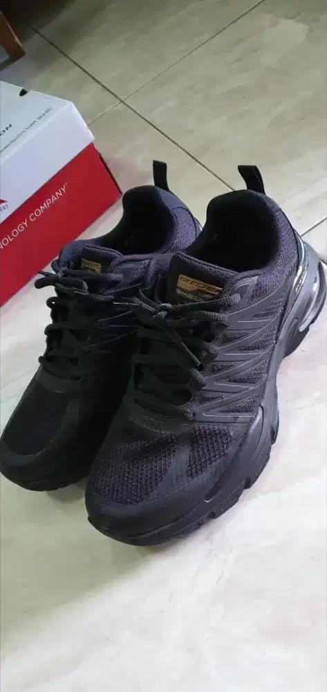 Sepatu Skechers Original Size 43