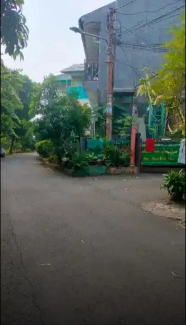 Rumah SHM LT 102m2 malaka sari JakTim