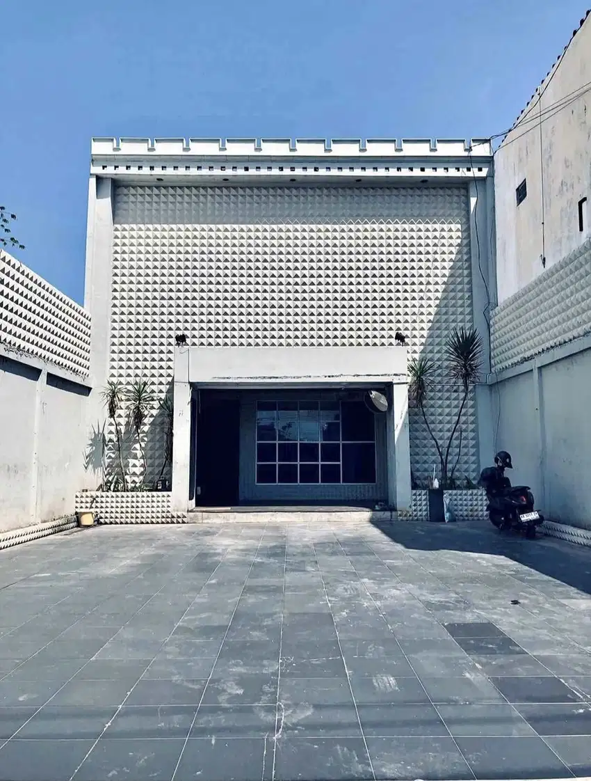 DISEWAKAN RUKO COCOK UNTUK KANTOR DI DEPOK SLEMAN