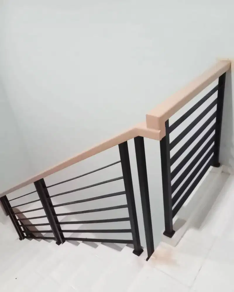 realiing tangga minimalis