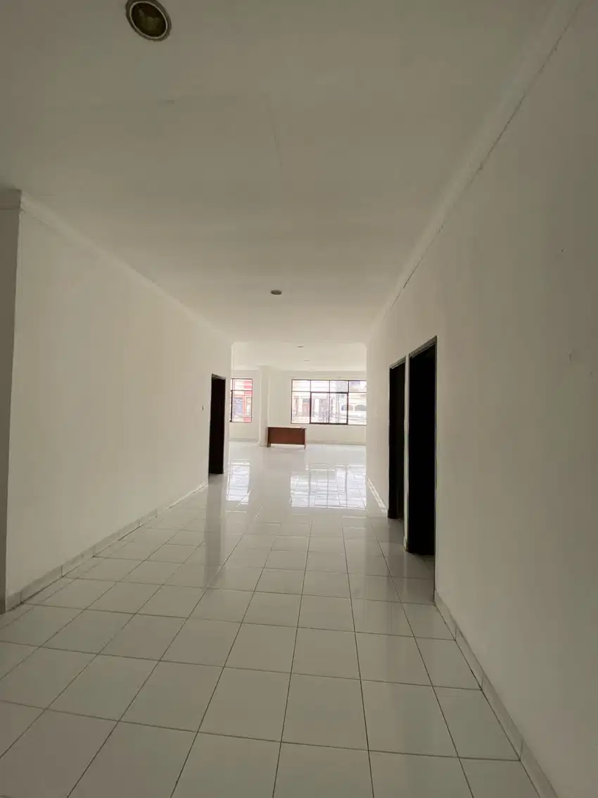Disewakan Ruko Gandeng Cocok Untuk Gudang / Usaha Area Cimanggis Depok