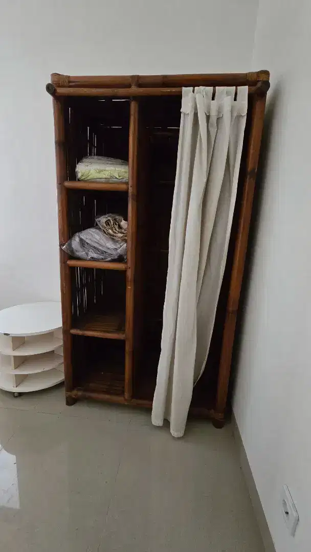 Lemari rotan kondisi  prima