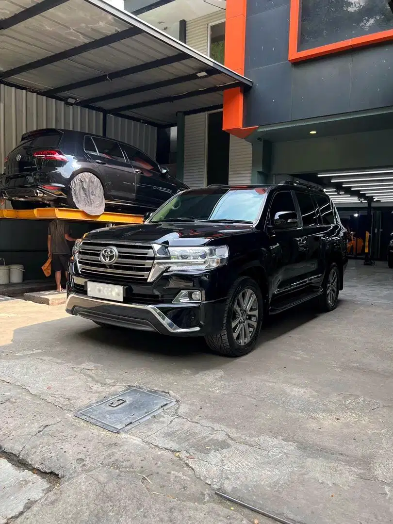 LAND CRUISER VXR V8 200 2012