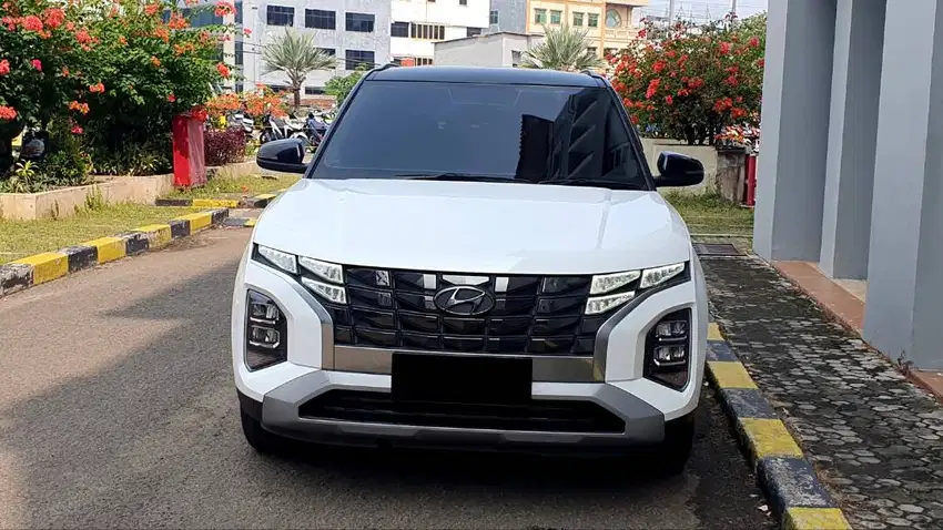 Hyundai Creta 1.5 Style AT Putih NIK 2022 Like New Low KM 30rb Record