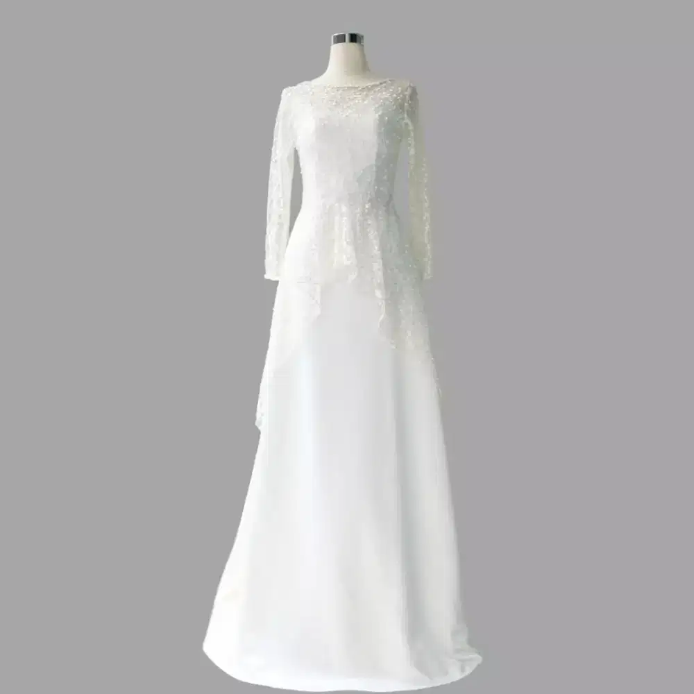 CLEARANCE SALE DISC 70% PRELOVED SORAYA FLORAL GOWN