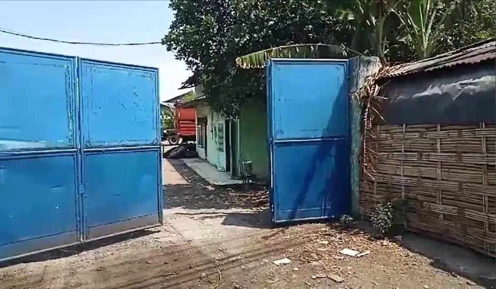 Dijual/Sewakan Gudang Raya Mastrip Lebar 28,9m Ada kantor Kecil SHM