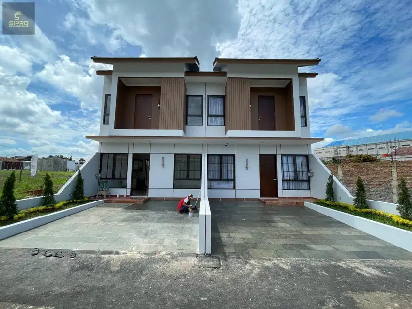 Rumah 2 lantai dengan design kekinian DP 0%