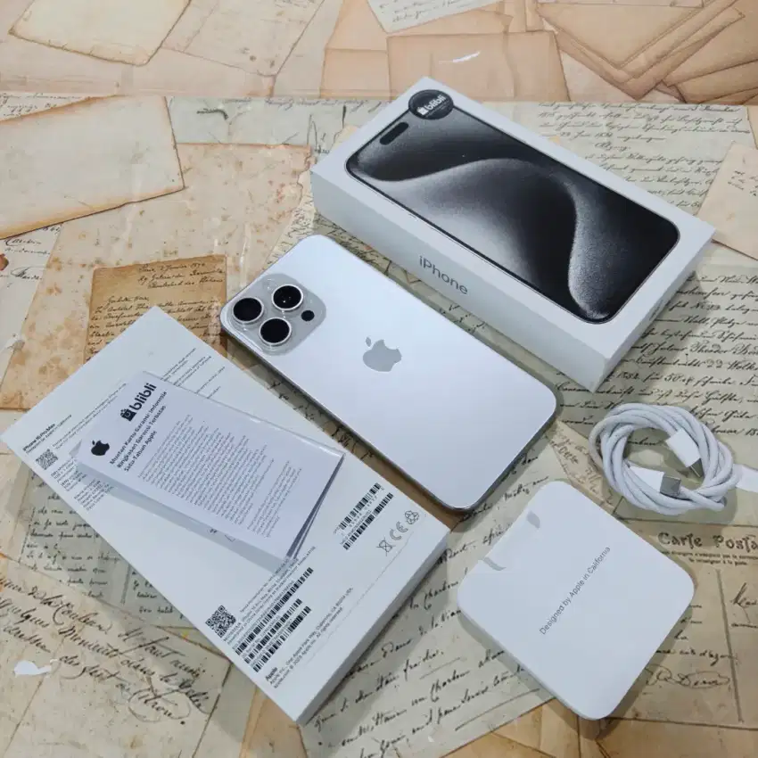 iPhone 15 Pro Max 256GB iBox Mulus Istimewa Like New - White Titanium