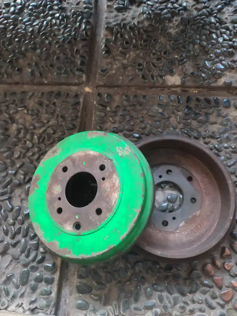 tromol belakang grand livina L11