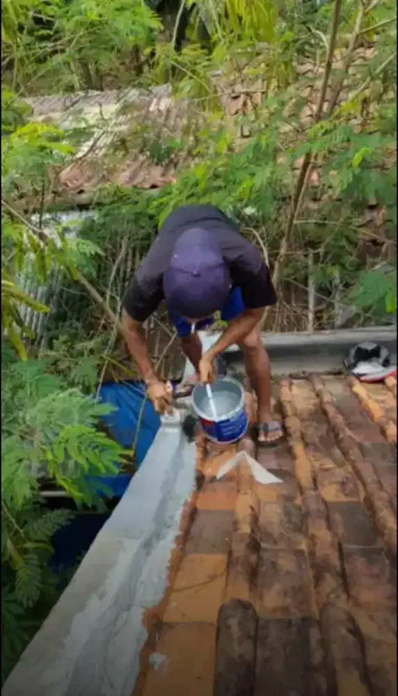 PERBAIKAN ATAP BOCOR SERTA RENOVASI