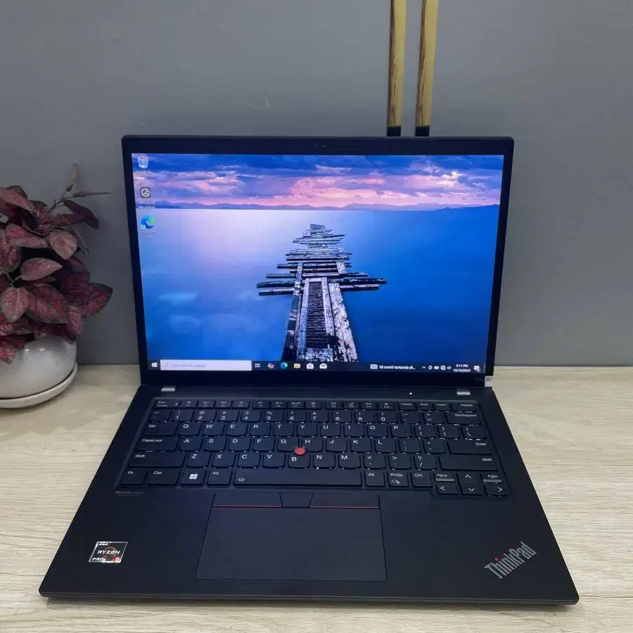 Lenovo Thinkpad T14s AMD Ryzen 5 Pro Touch RAM 16/256GB D-ET