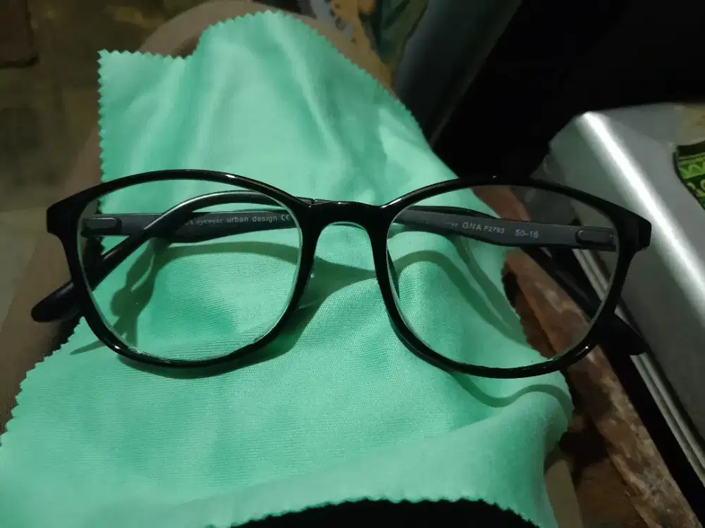 Mahar kaca mata no minus Edhy