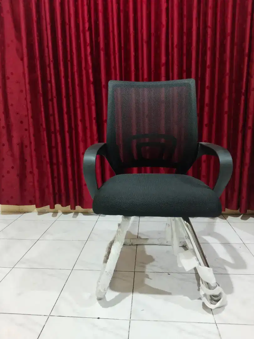 Kursi Kantor Hadap Non Roda Importa