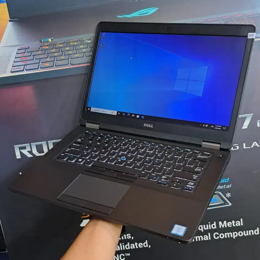 DELL LATITUDE E5470 Intel core i7-6600U RAM 8GB SSD 256GB
