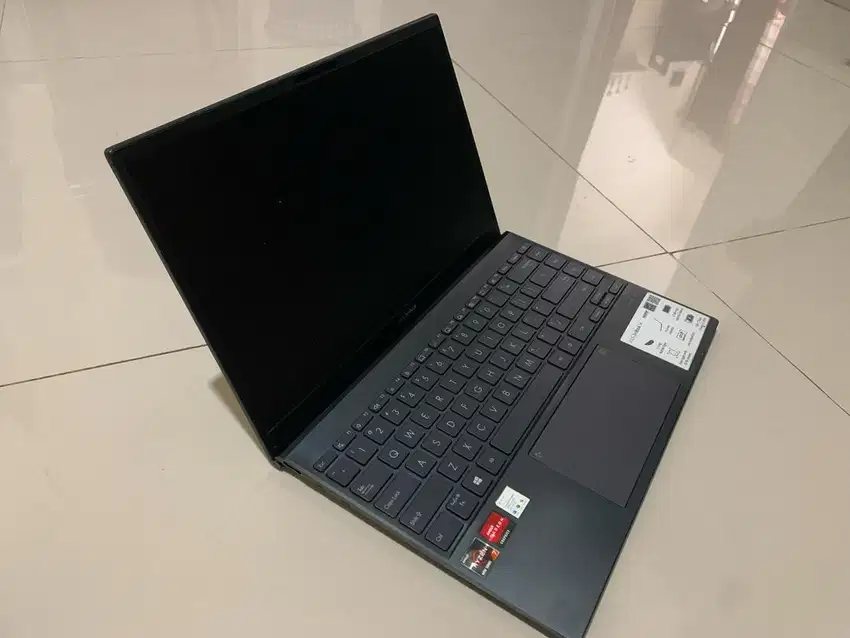 Asus ZenBook 14 AMD Ryzen UM425 spek gahar istimewa