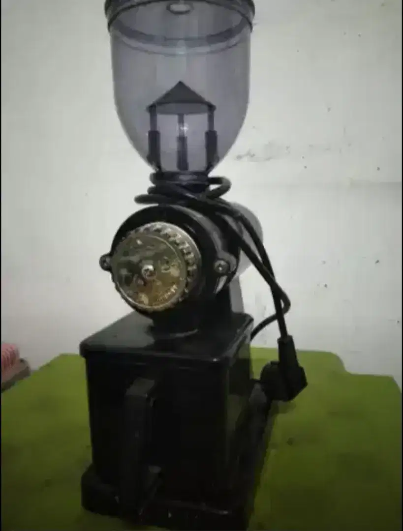 Grinder kopi two cups