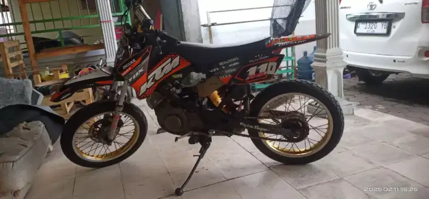 Custum trail Suzuki satria 2 tak