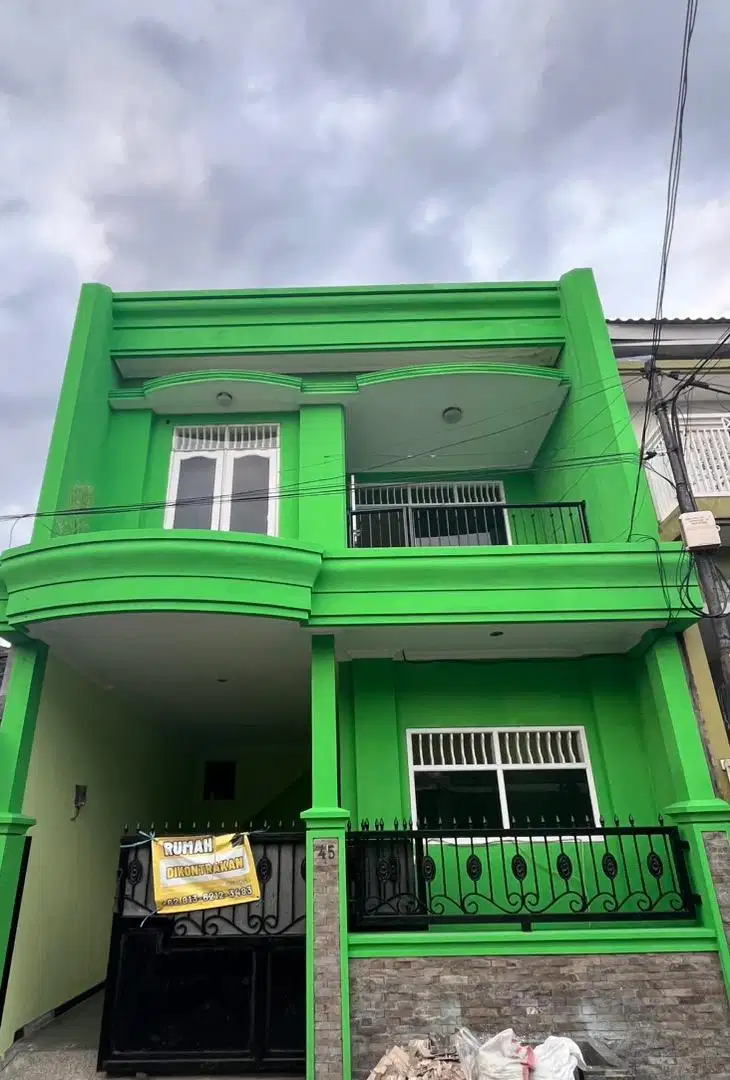 DIKONTRAKKAN RUMAH 2 LANTAI