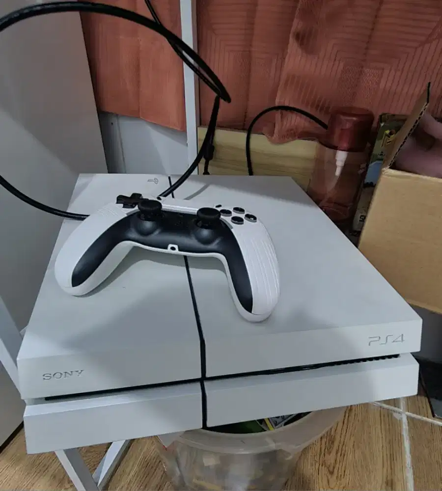 PS4 FAT ORI PUTIH RARE NEGO TIPIS