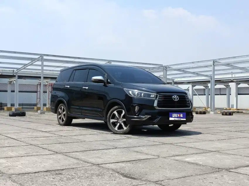 Ready !!! Toyota Innova 2.4 Venturer AT Diesel 2021 Hitam KM 52RB