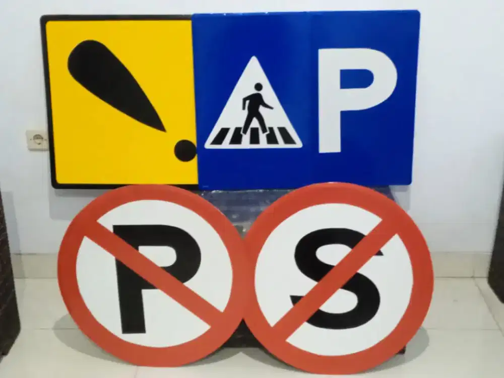 RAMBU LALU LINTAS DAN PROYEK