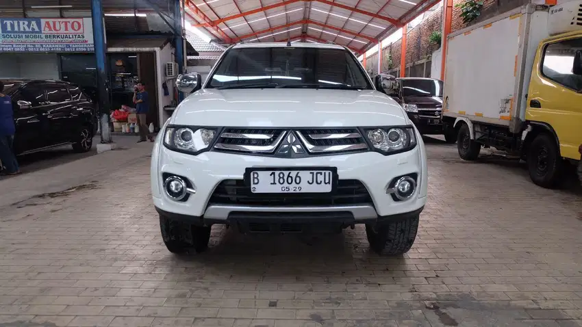 Pajero Sport DAKAR AT 2014 Putih Istimewah