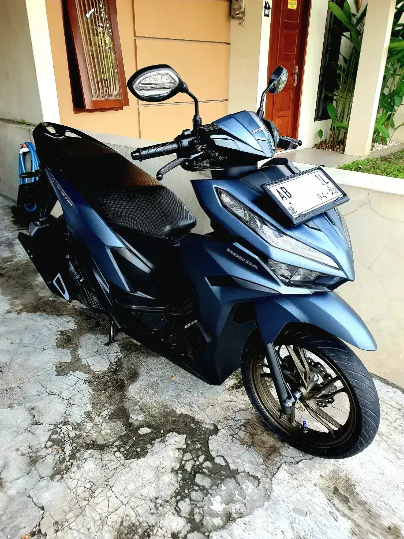 Vario 125 SE tipe keyless ISS CBS ESP istimewa