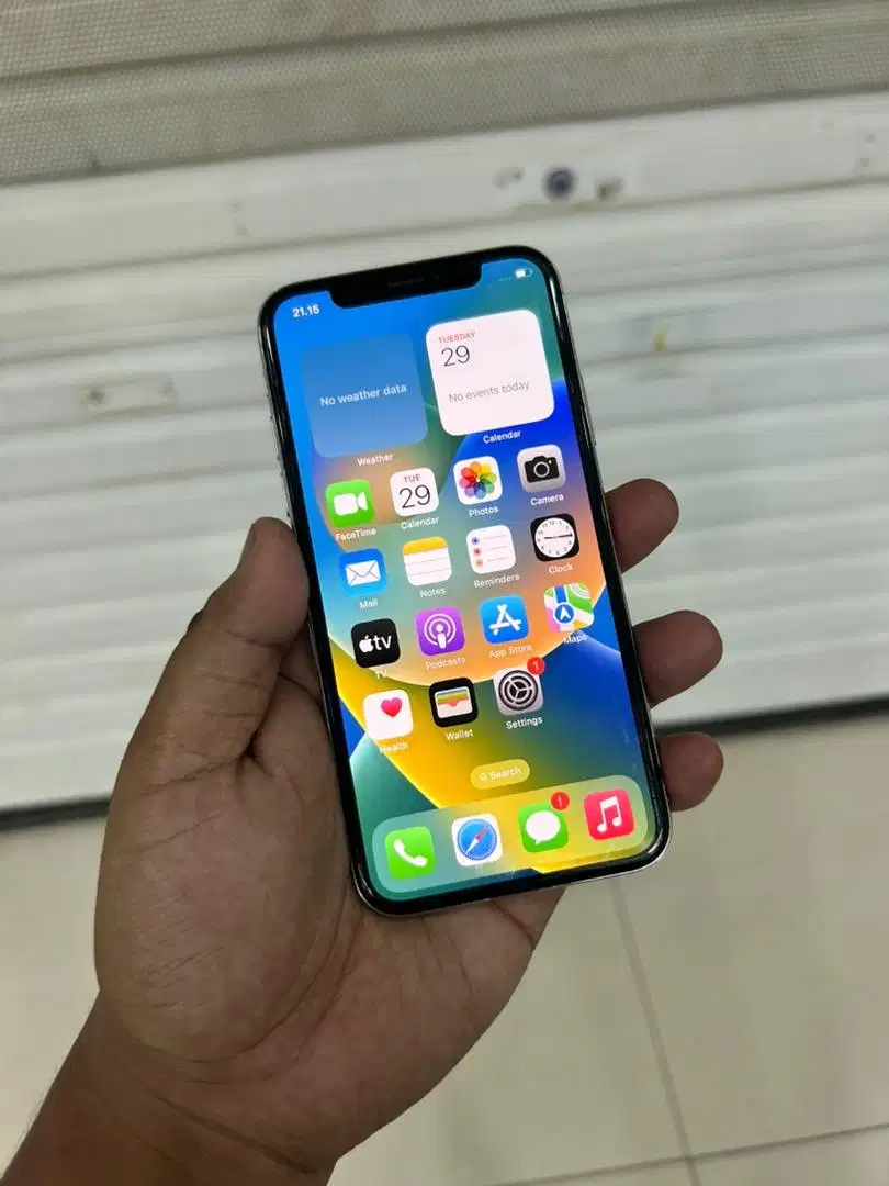 Iphone X 64GB ex resmi ibox fulset no hf mines belakang retak