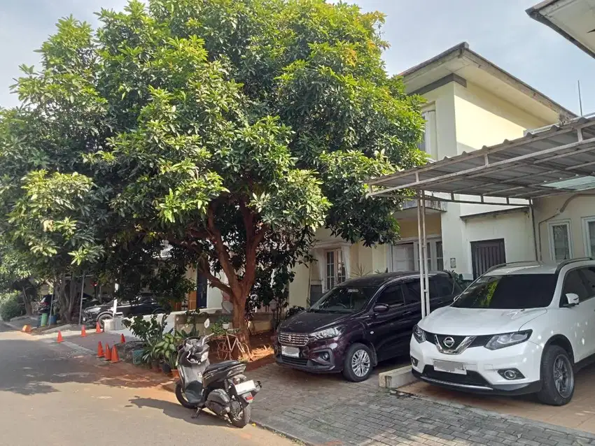 Rumah modern Asri dan Aman di Kota Wisata Cibubur.
