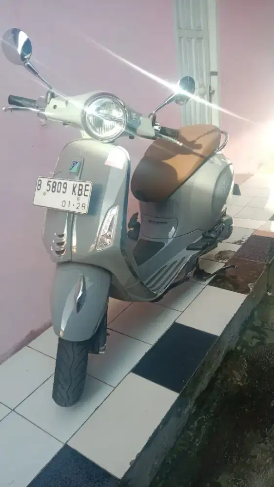 Vespa Primavera IGET 150 ABS Tahun 2022