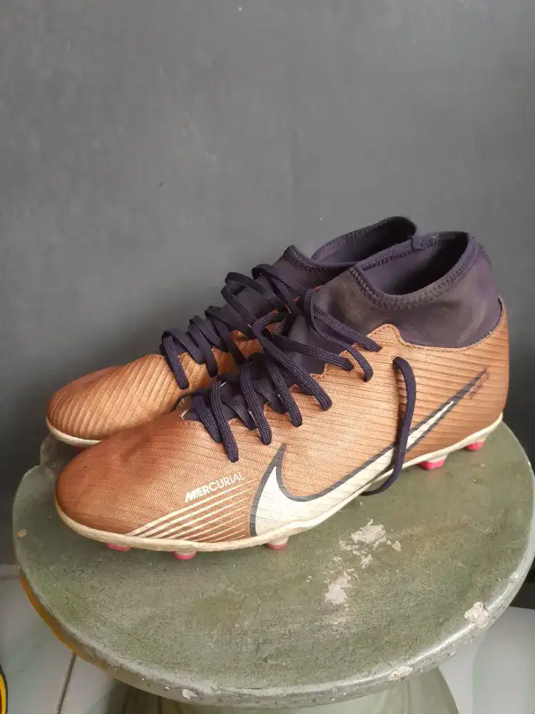 Sepatu Bola Nike Superfly Club