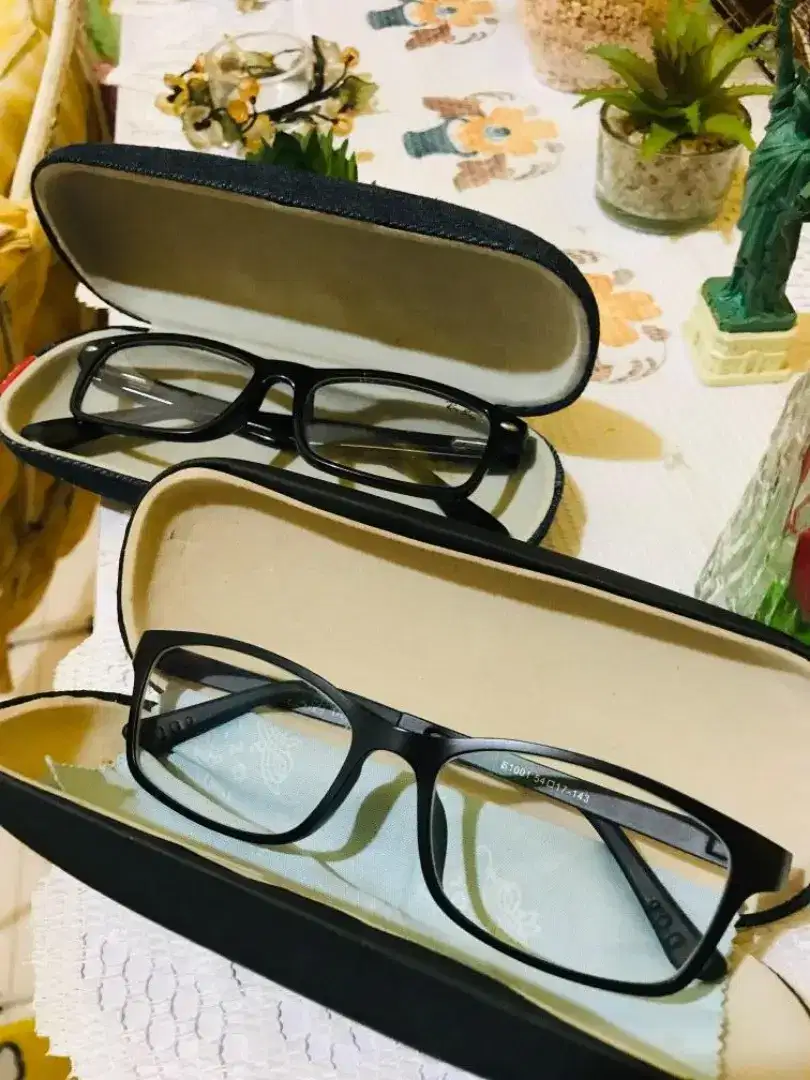 Kacamata minus by Ray-Ban + Kacamata minus by Levi's with Case