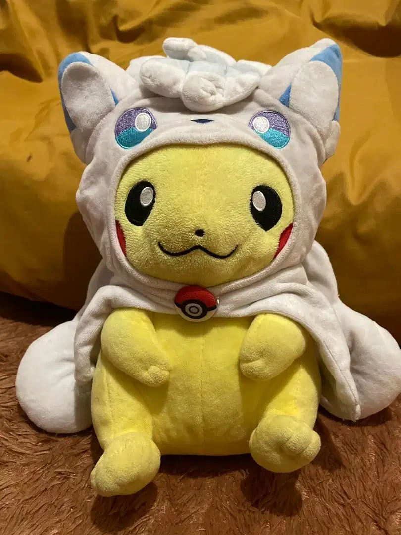 Boneka Pikachu Vulpix Putih