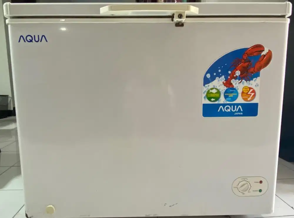 Kulkas Freezer Merk Aqua COLD CHAIN AQF-200(W) Kondisi Bagus