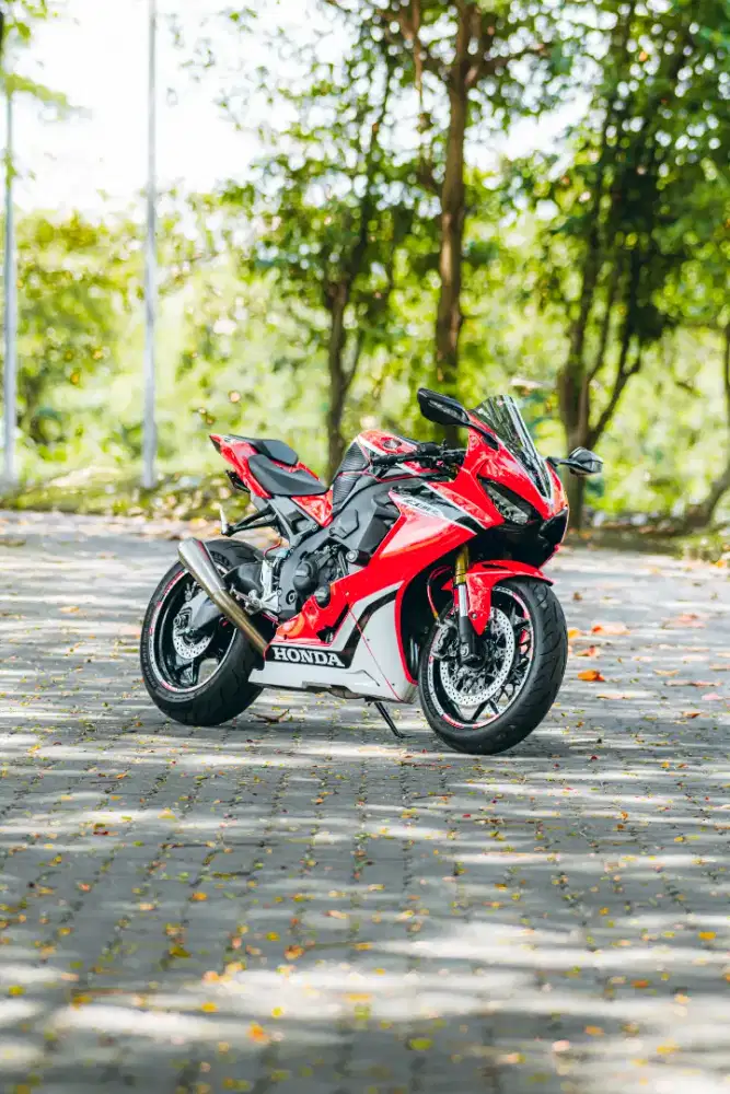 Honda CBR 1000 RR 2018 Fireblade Red, Full modif, siap gas, no PR