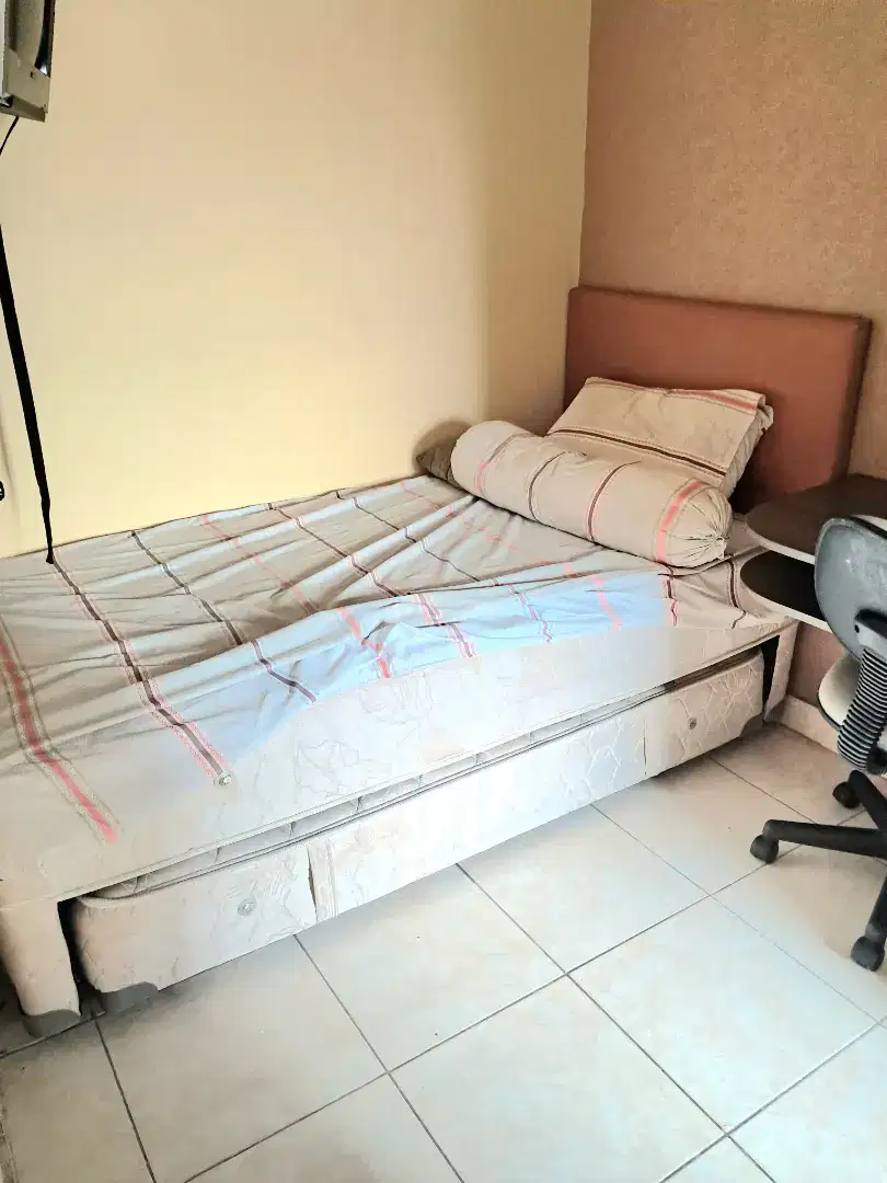 Spring bed 2 in 1 second kondisi baik merek elite